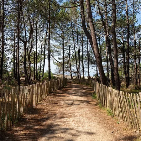 דירה T2 A 2 Pas De La Avec Terrasses, Parking Et Local Velo - 5 Pers, Menage Inclus - Fr-1-319-435